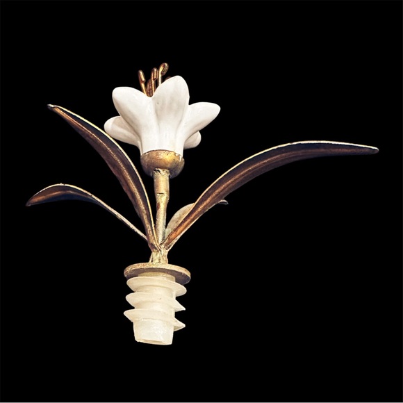 [ 2 FOR $40 ] GLASS BOTTLE WITH METAL & CERAMIC FLOWER BOTTLE STOPPER - Picture 11 of 13